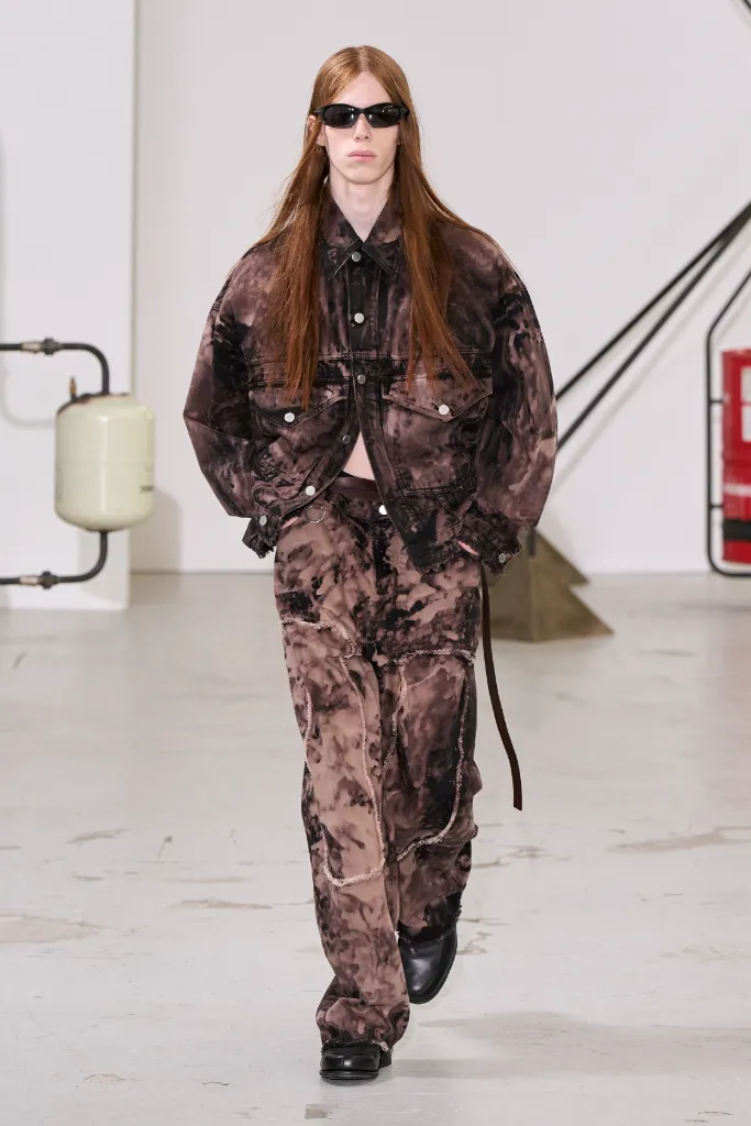 Études Studio 26SS M 007